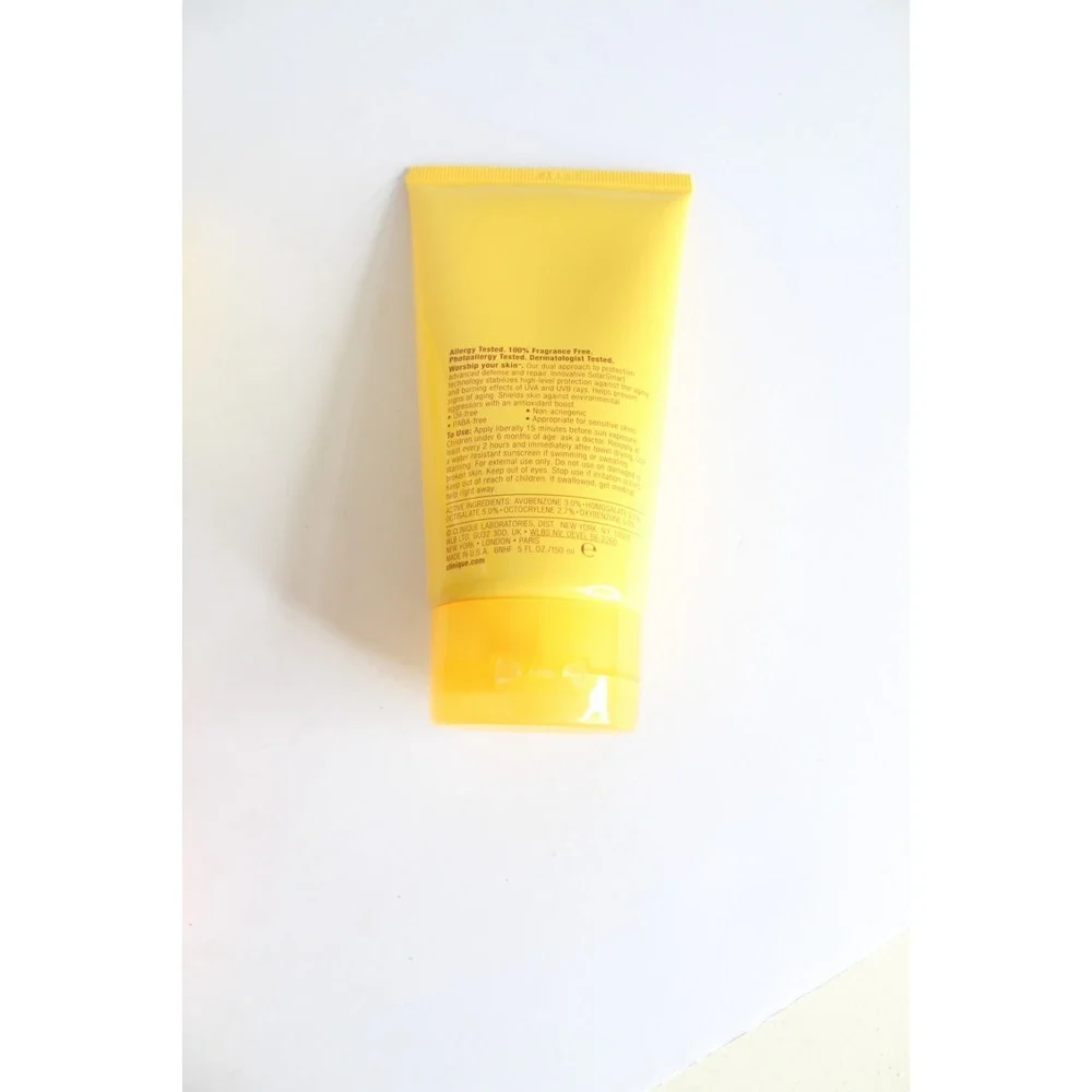 New Clinique Broad Spectrum SPF 50 Sunscreen Body Cream‎ White - 5oz/150ml NIB
